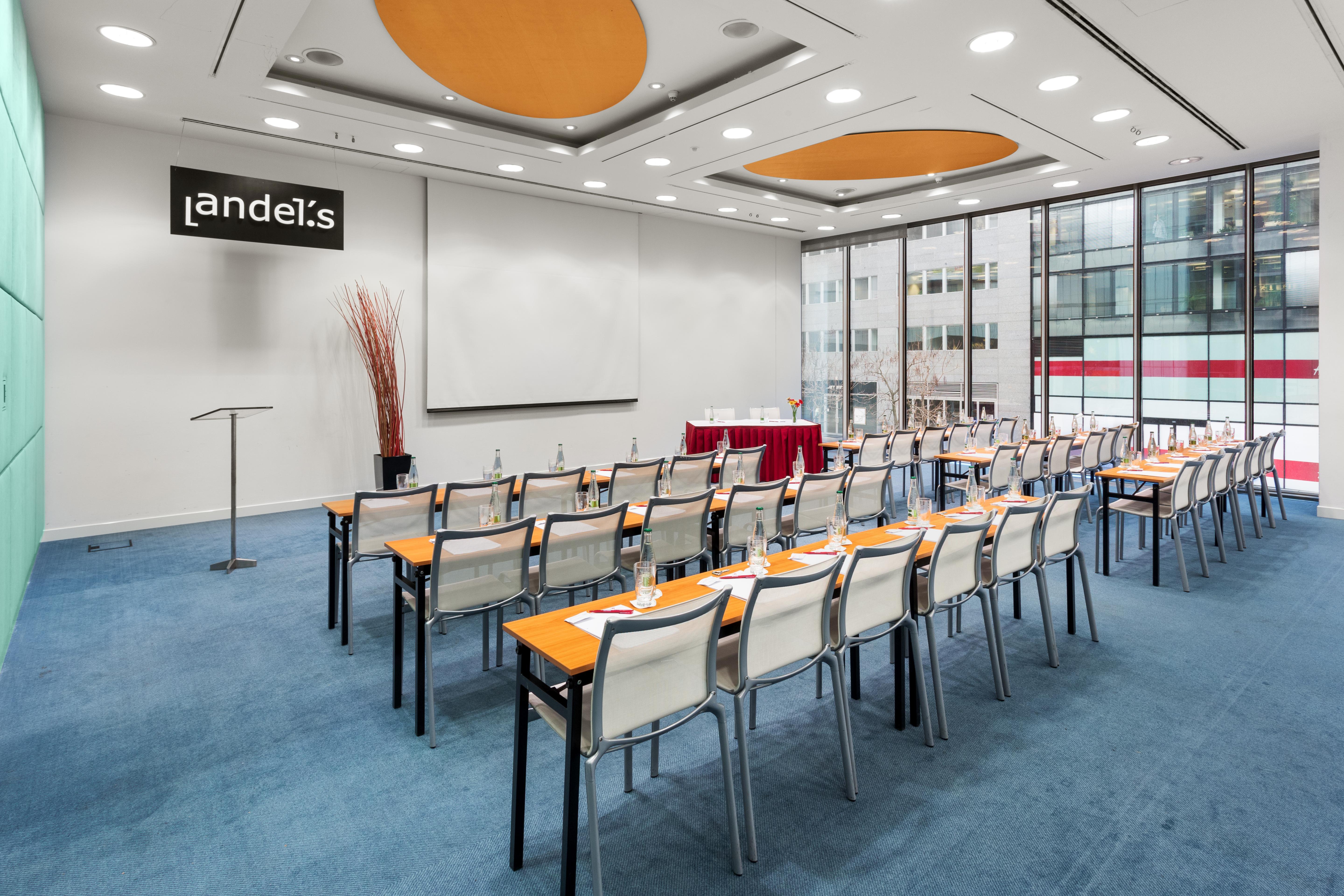 Vienna House By Wyndham Andel'S Prague Hotel Exterior photo