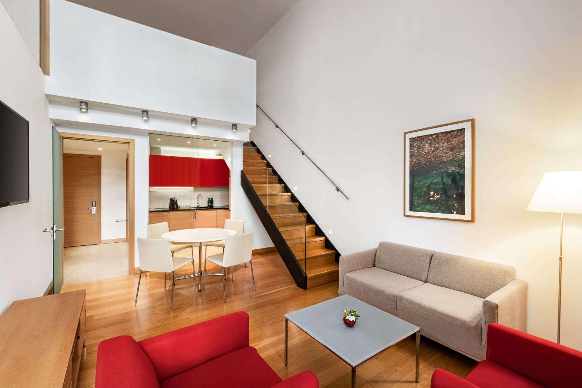 Vienna House By Wyndham Andel'S Prague Hotel Exterior photo