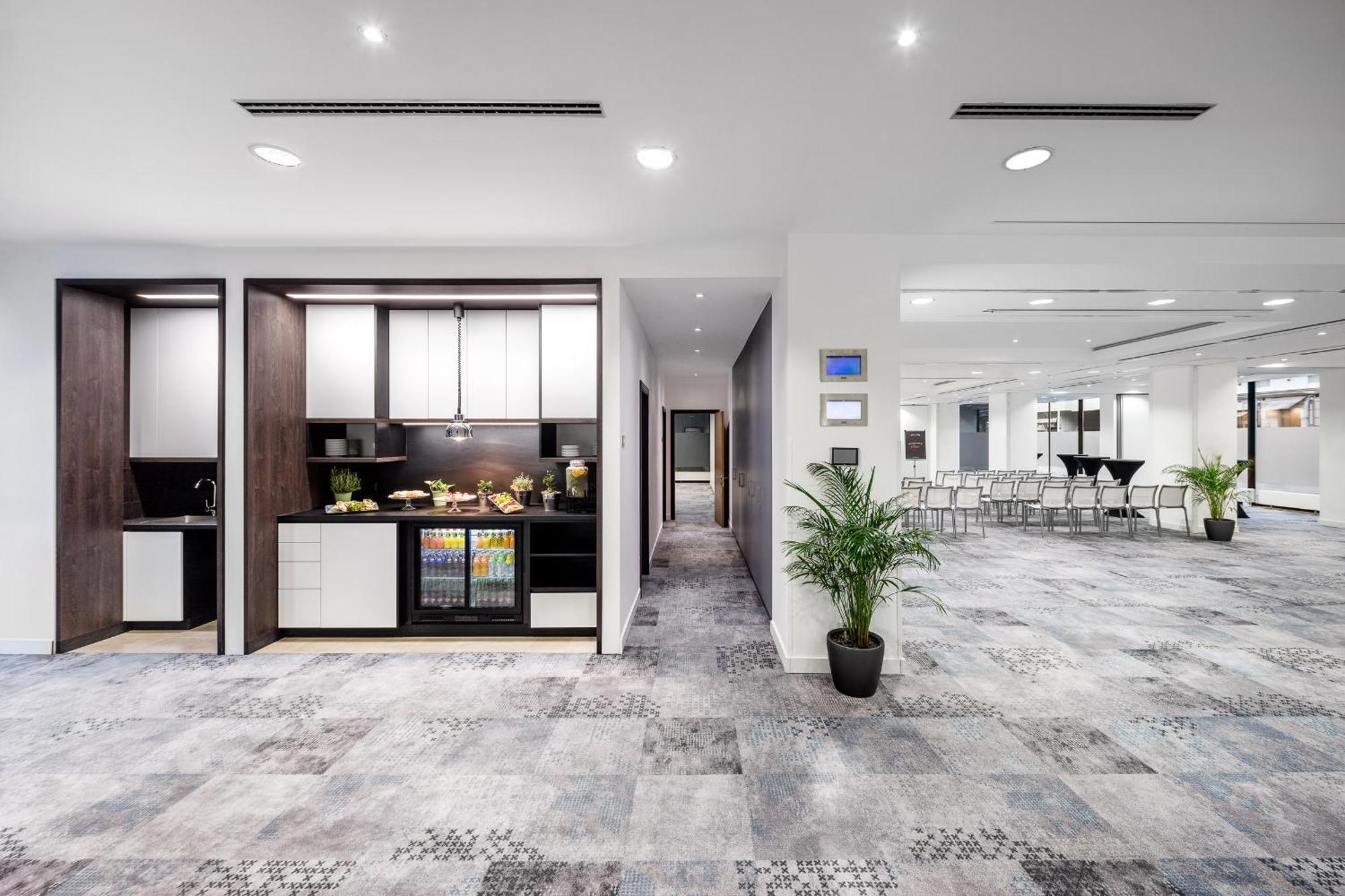 Vienna House By Wyndham Andel'S Prague Hotel Exterior photo
